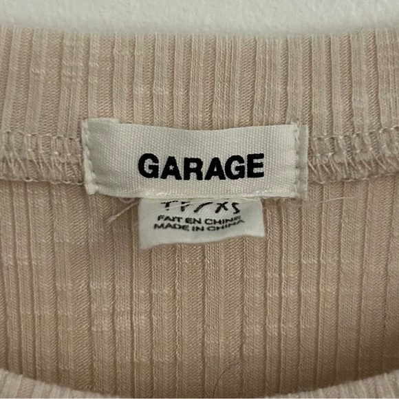 Cream crop top from garage size extra small - Picture 2 of 2